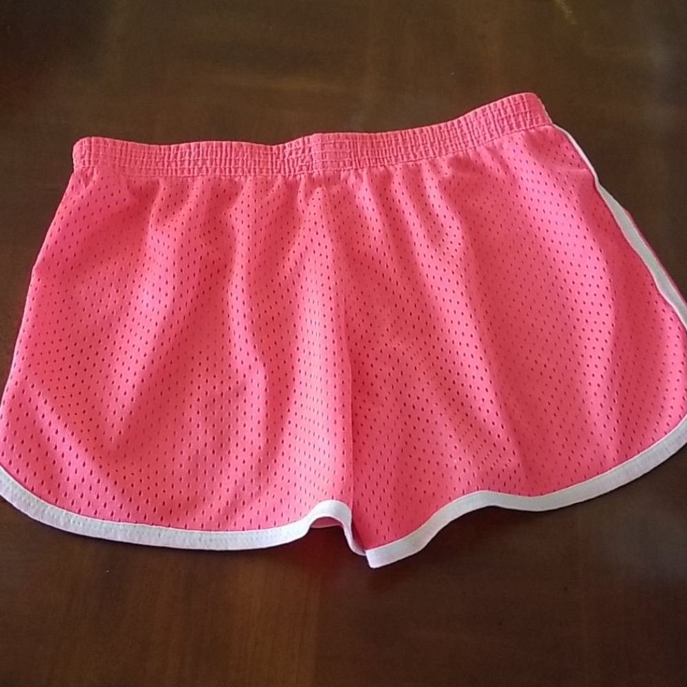 Shorts - Picture 3 of 3